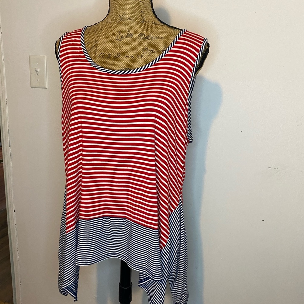 Dressbarn  patriotic tank top size xl